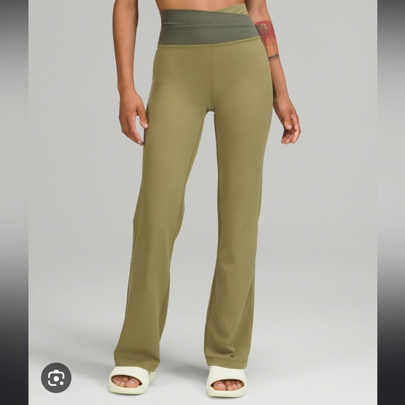 Lululemon Astro pants - Picture 3 of 6